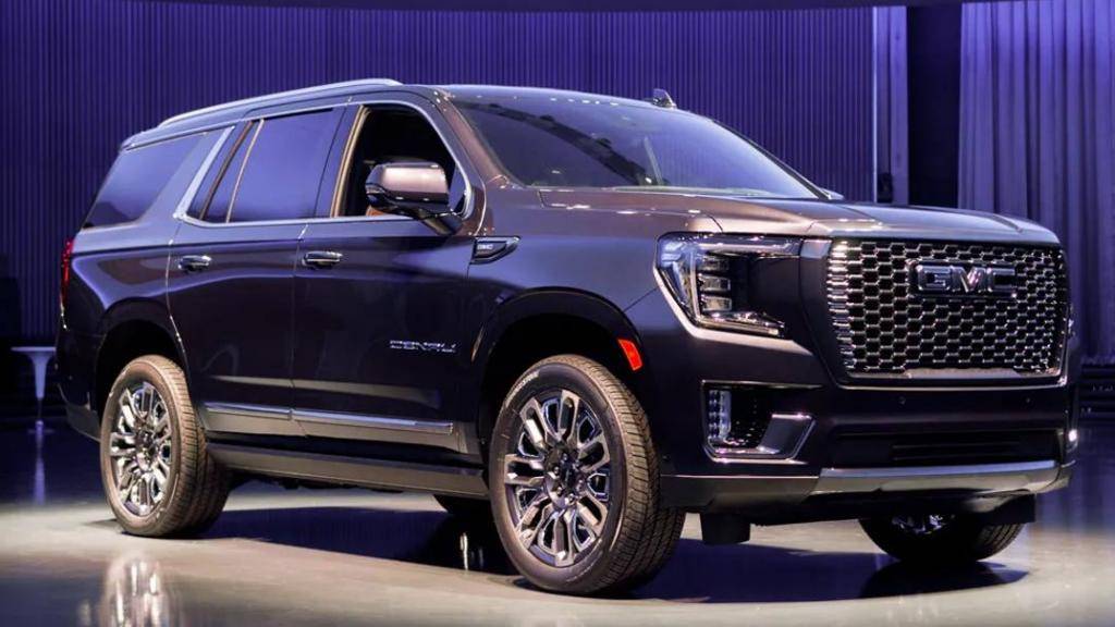 سيارة تاكسي حديثة من تاكسي الدولي - خدمة توصيل آمنة في الخفجي